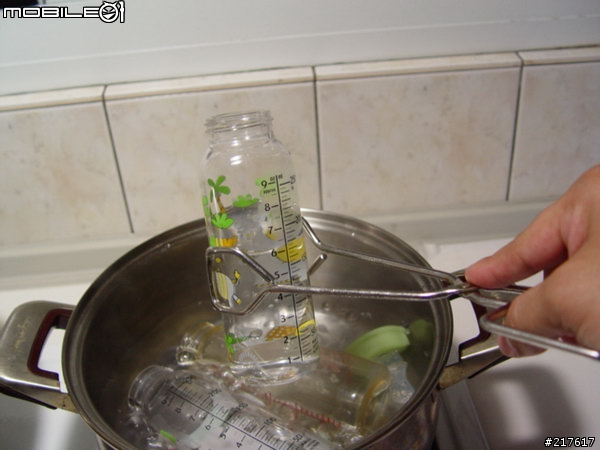 [分享] 超級奶爸必備 七武器之一  好好用奶瓶夾