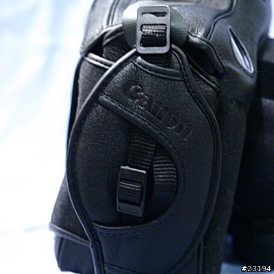 [分享]Canon DSLR最輕便的背包