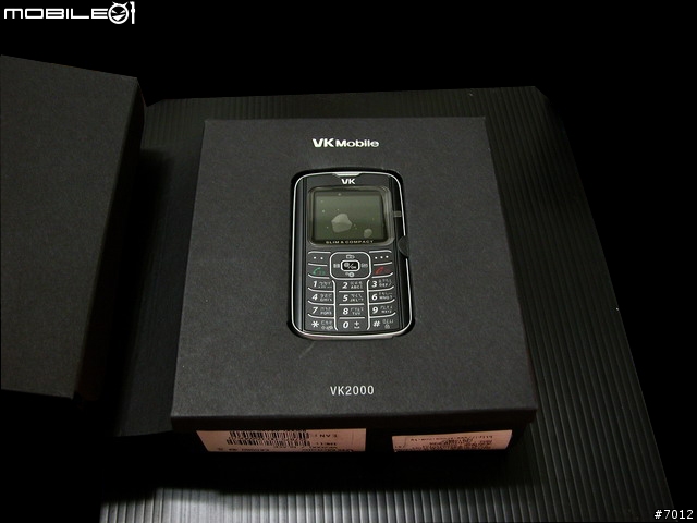 [分享]輕,薄手機之極致表現----VK2000