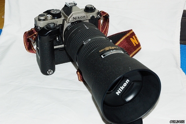 [分享]NIKON 70-180 MM f/4.5~5.6 ED MICRO