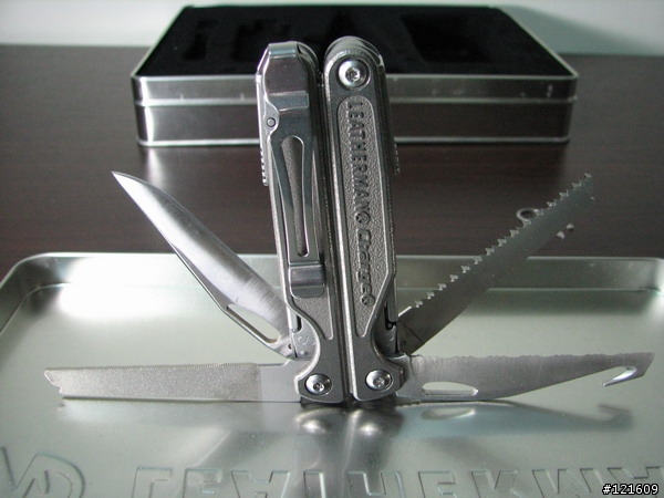 心血來潮後出現的 Leatherman Charge XTi 工具鉗