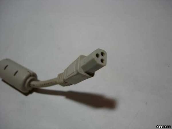求救，有人看過這樣規格的變壓器接頭嗎？