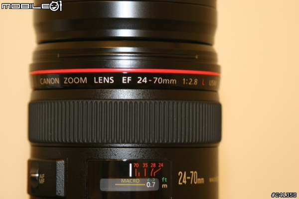 佳能標準變焦鏡皇EF24-70mm F2.8L USM簡介