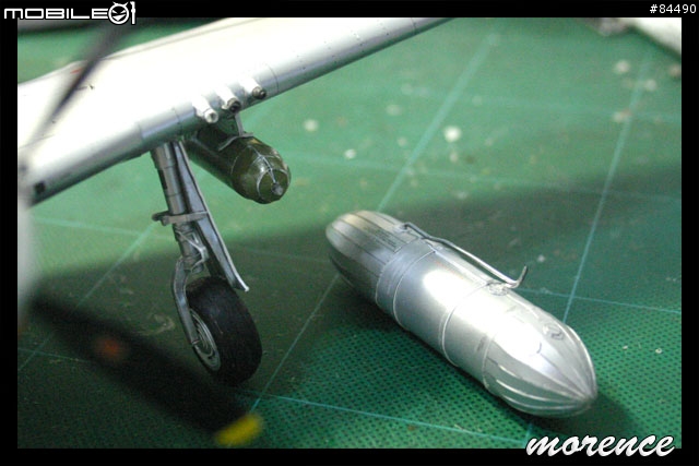 [分享]紙模型 Hlinski P-51D製作過程 --圖多