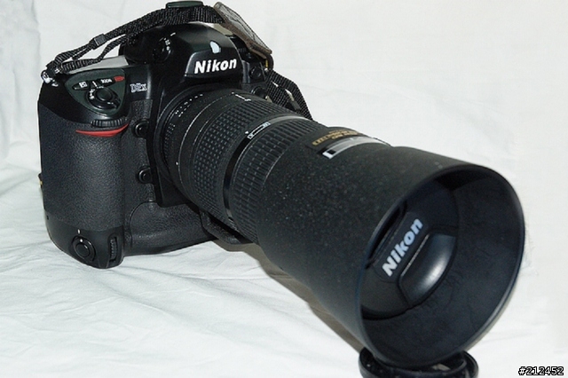 [分享]NIKON 70-180 MM f/4.5~5.6 ED MICRO
