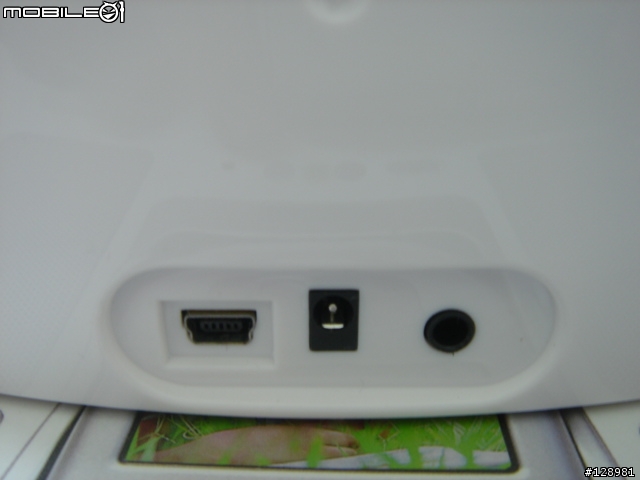 Mobile01購物網站上的Smartphone [可充電+同步] 音響傳輸座商品報告...