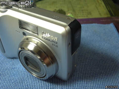 出了快半年(好像有半年了...)的相機 Nikon P2