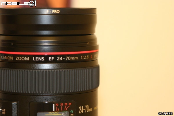 佳能標準變焦鏡皇EF24-70mm F2.8L USM簡介