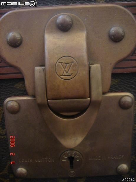 L.V 1970年古董行李箱 [蘇士比古董拍賣會上拍照的~]