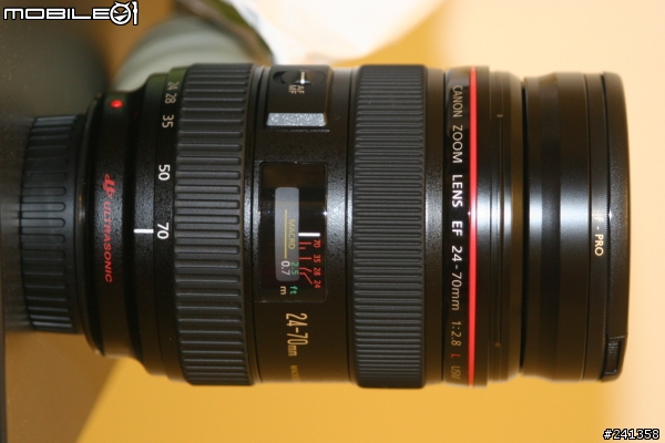 佳能標準變焦鏡皇EF24-70mm F2.8L USM簡介