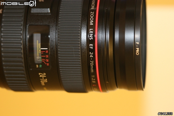 佳能標準變焦鏡皇EF24-70mm F2.8L USM簡介