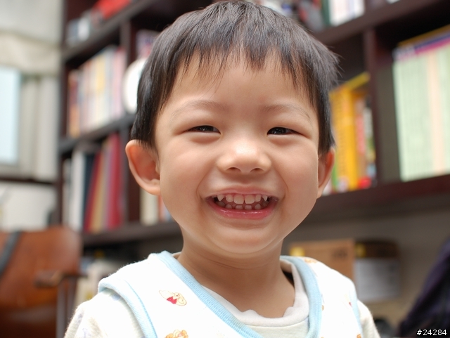 如果你在考慮人像鏡，Sigma 30mm/F1.4也許是你的好選擇!!(圖多)