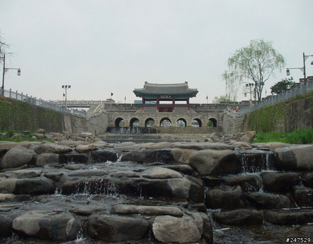 韓國生活點滴 之 古與今 (Life in Korea: Part II)