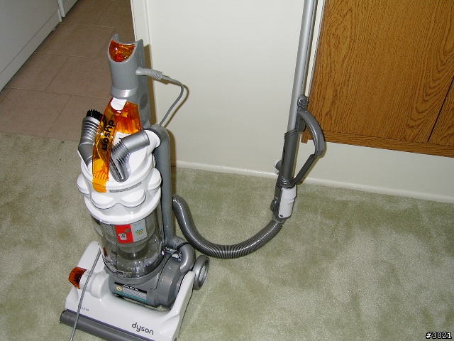 [分享]超強吸力 Dyson DC-14 Full Kit
