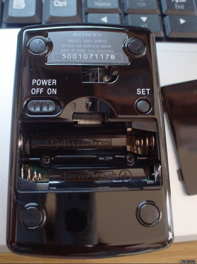 新到手的SONY 無線滑鼠