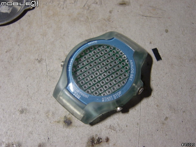 [分享]阿笠博士的發明 手錶型手電筒