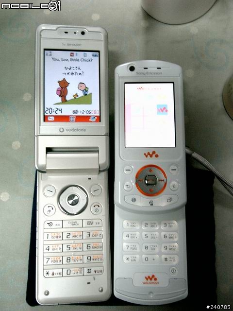 [分享]903 vs. w900i =.=不好看的寫真