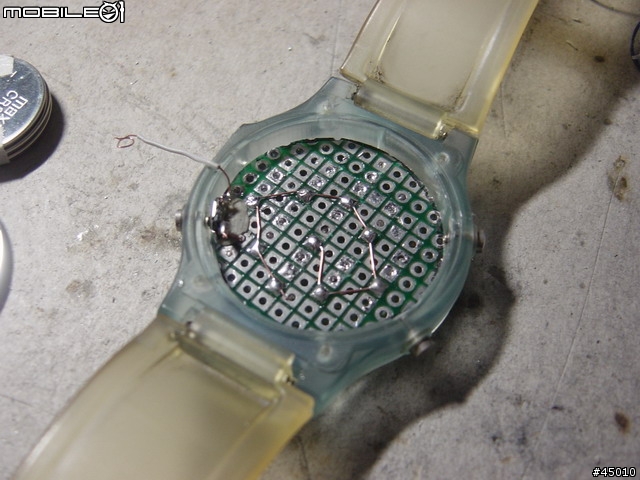 [分享]阿笠博士的發明 手錶型手電筒