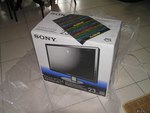 [分享] SONY 23" LCD