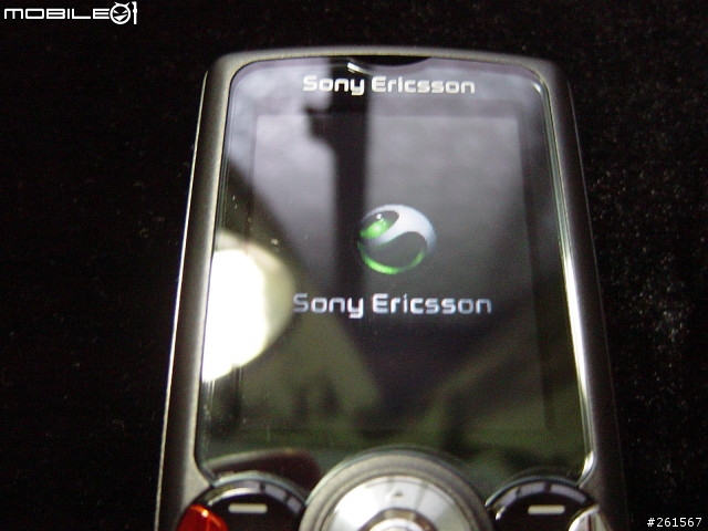 小弟的第一支SonyEricsson手機 [W810i]