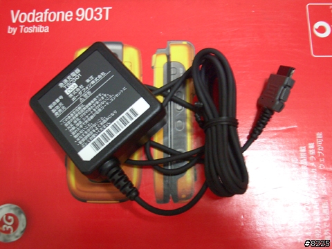 [分享] Toshiba V903T 橙黑色 ~實機寫真~