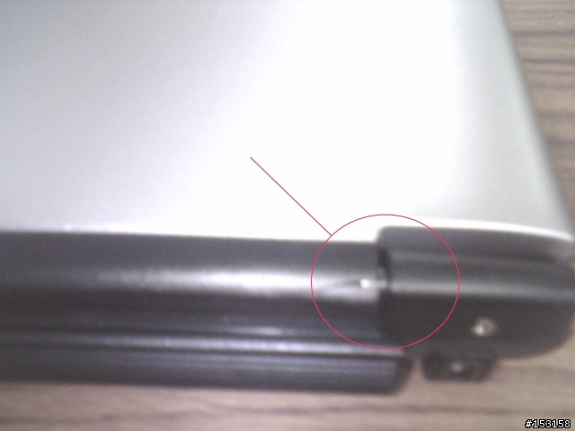 ACER NB LCD上蓋轉軸處破裂