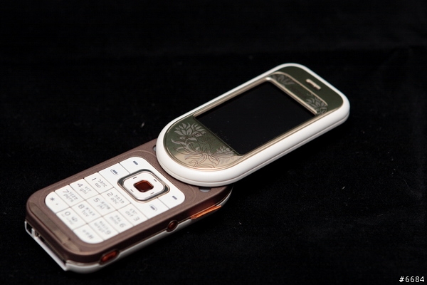 L'Amour的誘惑-金色時尚Nokia 7370