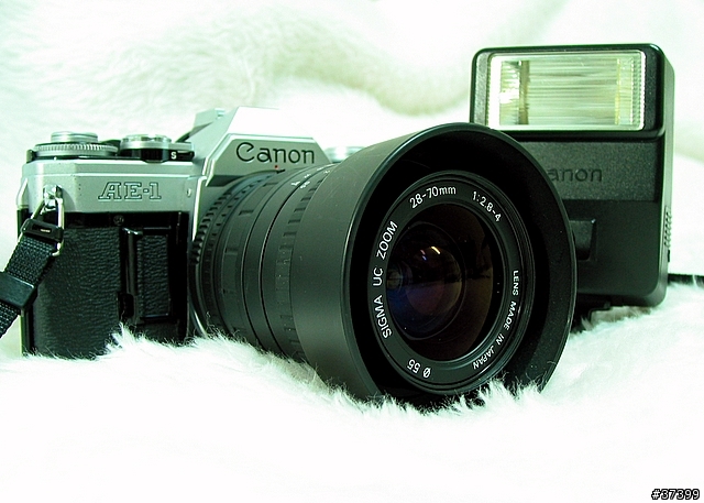 [古董] 二十八年的CANON AE-1