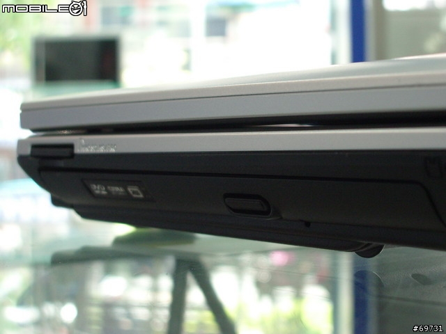 [分享]ASUS A8J (中價位的napa機種)