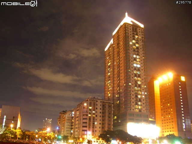 [軟體]Photomatix 一套好用的黑卡軟體！