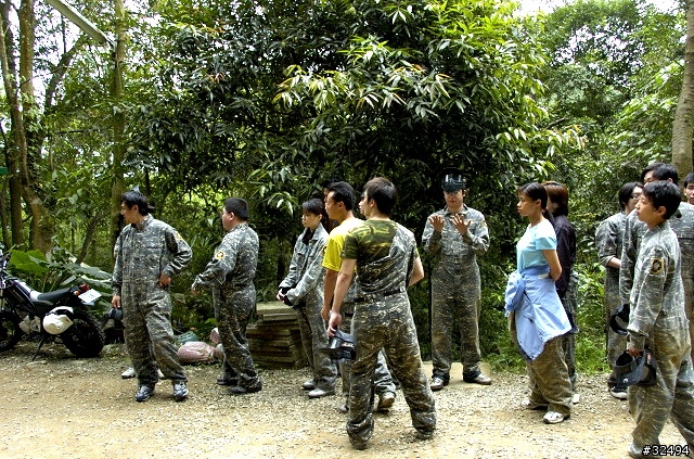 [聚會]2006 Moile01 漆彈、亂鬥、BBQ(下午篇)