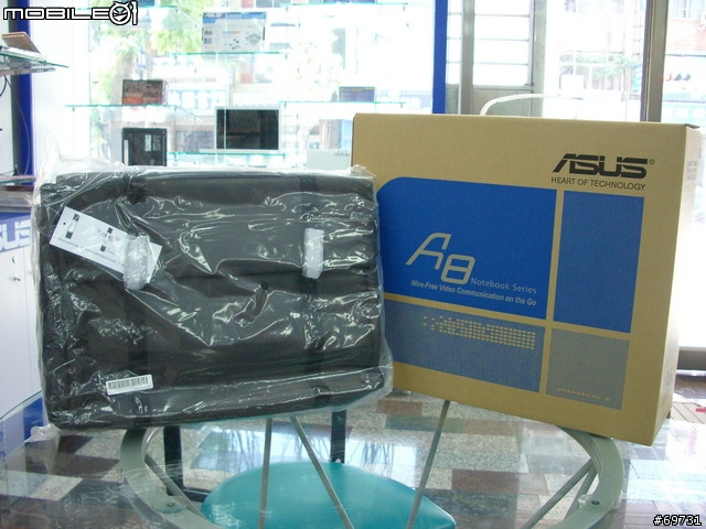 [分享]ASUS A8J (中價位的napa機種)
