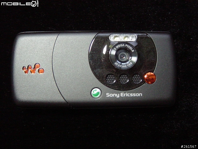 小弟的第一支SonyEricsson手機 [W810i]
