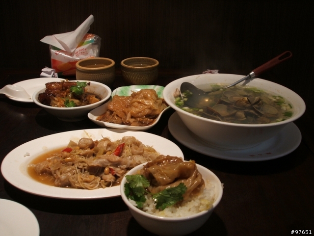 [藍色羽毛饗宴] 美濃客家菜 (分享)