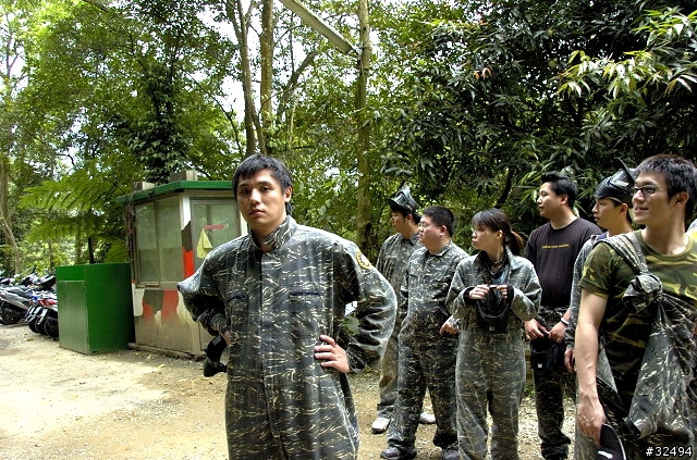 [聚會]2006 Moile01 漆彈、亂鬥、BBQ(下午篇)