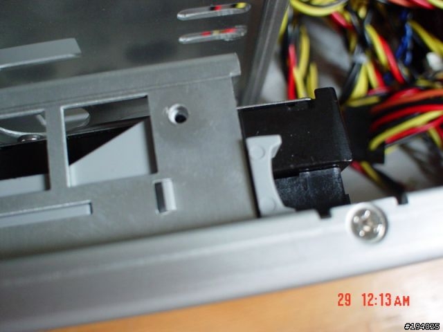 [分享]聯力PC-V880,HTPC機殼,新人亂照.