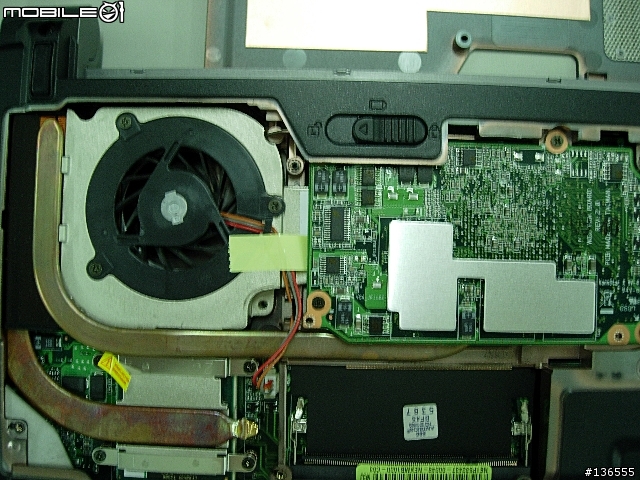 [分享]ASUS W3J 雙核14吋+X1600新選擇(4/26更新底部散熱圖片與HDD照片)