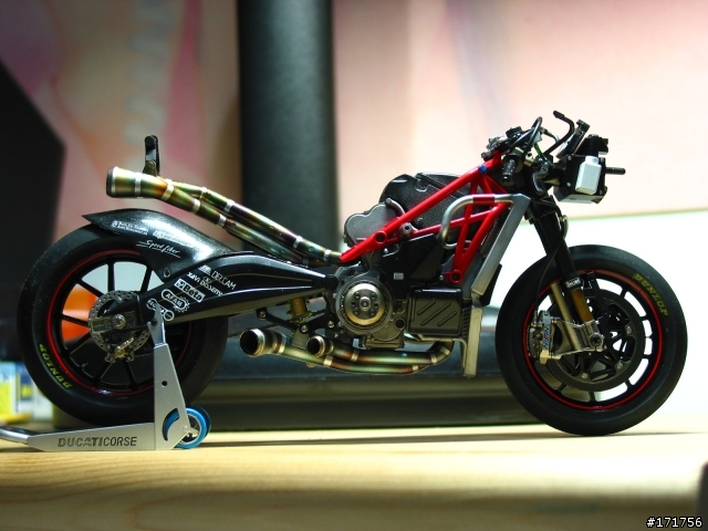 [高難度的逸品!?] 第七彈 1/12 TAMIYA DUCATI GP4 重機車 模型製作