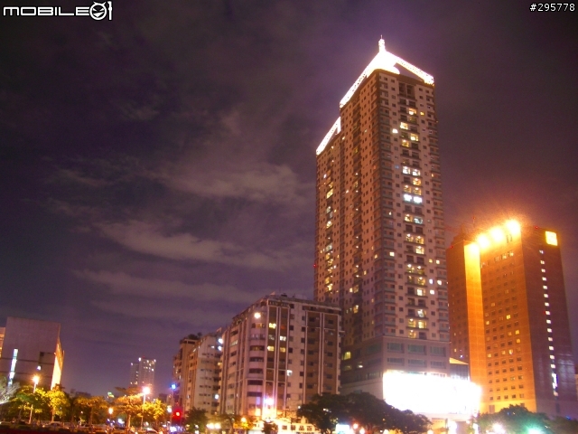 [軟體]Photomatix 一套好用的黑卡軟體！