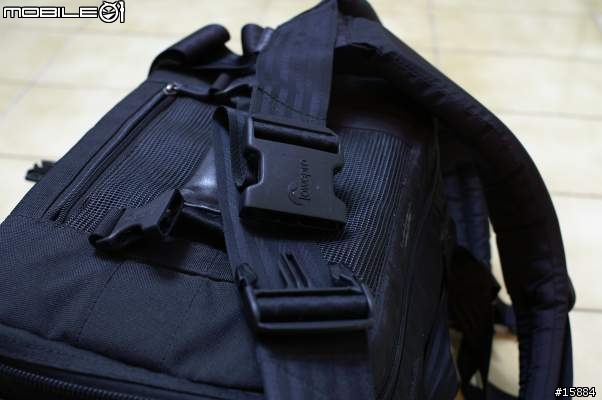 [分享] Lowepro Compact AW 相機包 與 Lowepro Backpack Harness