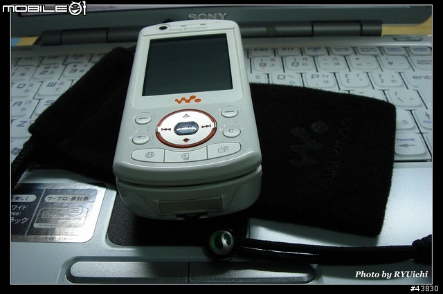 W900i的新家-正統WALKMAN小布套