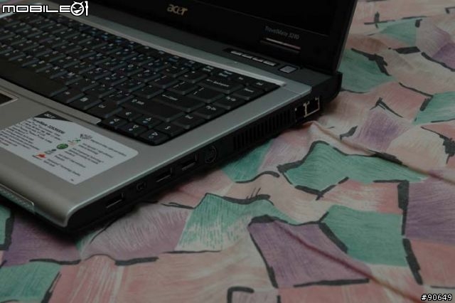 [分享]ACER TravelMate 3282 開箱報告 ~~~已補上效能測試
