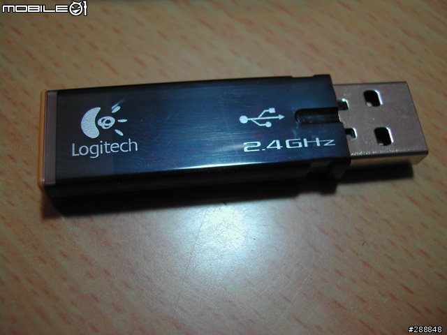 羅技貂（無限鐳貂隨行版V400）_v.s._微軟鯊