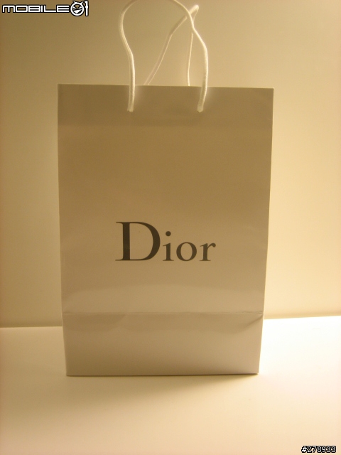 {多圖}被女友凹~Dior~限量彩妝包!拖人下水!勸敗篇