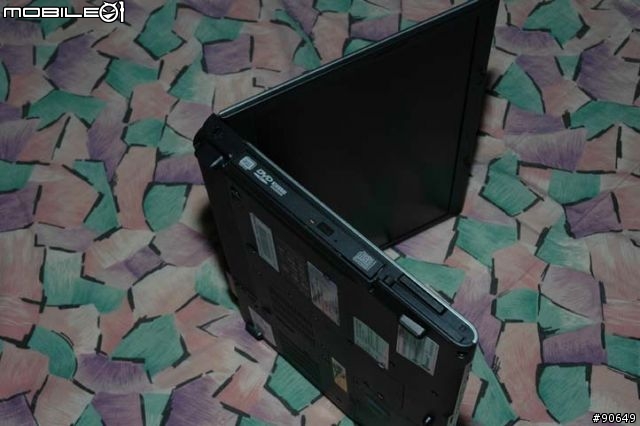 [分享]ACER TravelMate 3282 開箱報告 ~~~已補上效能測試