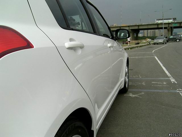 [勸敗]50萬也可以買到一台好車~SUZUKI 全球戰略車 SWIFT