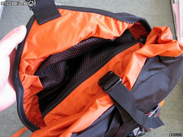 [逸品分享] Karrimor Hydr8 35 包包