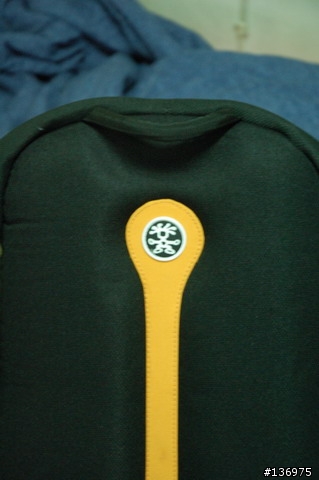 [[分享]]房間裡的"疑似爆裂物Crumpler - The Sinking Barge 15吋筆電相機背包"