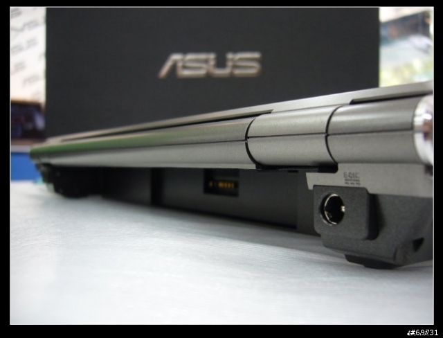 [分享]ASUS S6F 11.1吋(擁有雅痞般不凡品味的男士，更是不能錯過)
