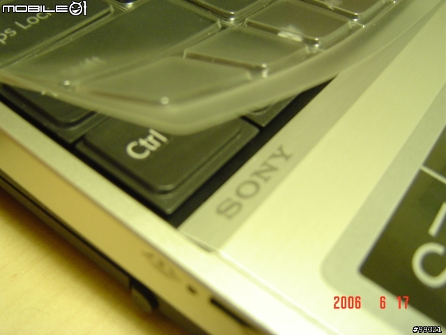 [分享]SONY VAIO SZ-23 開箱報告!!!